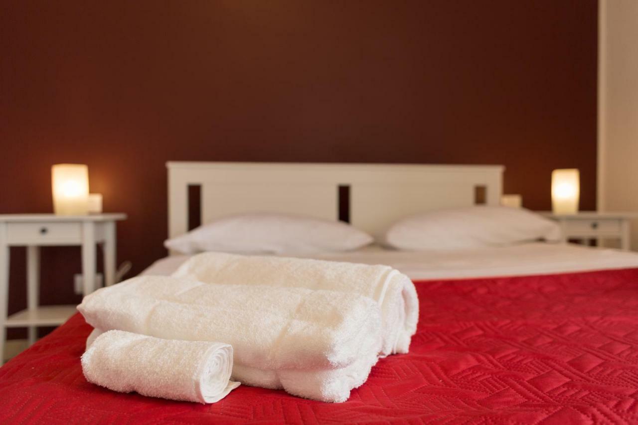 Al Corso Apartments Noto Dış mekan fotoğraf